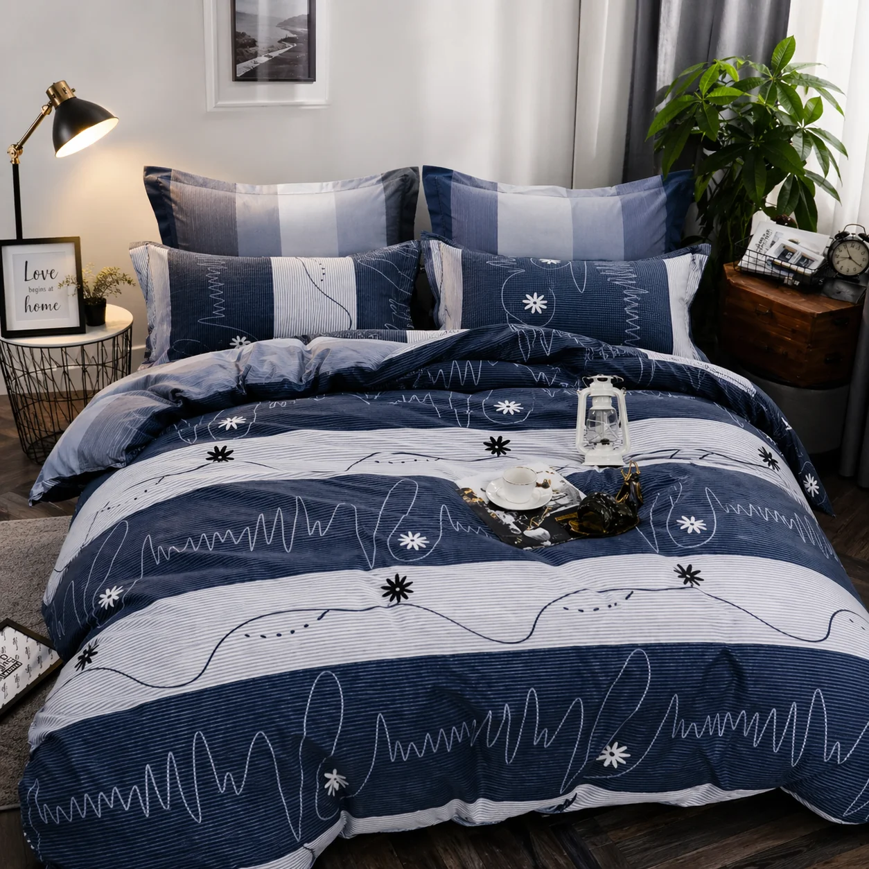 MTR Queen Elastic Fitted Flower Sign Bedsheet 
